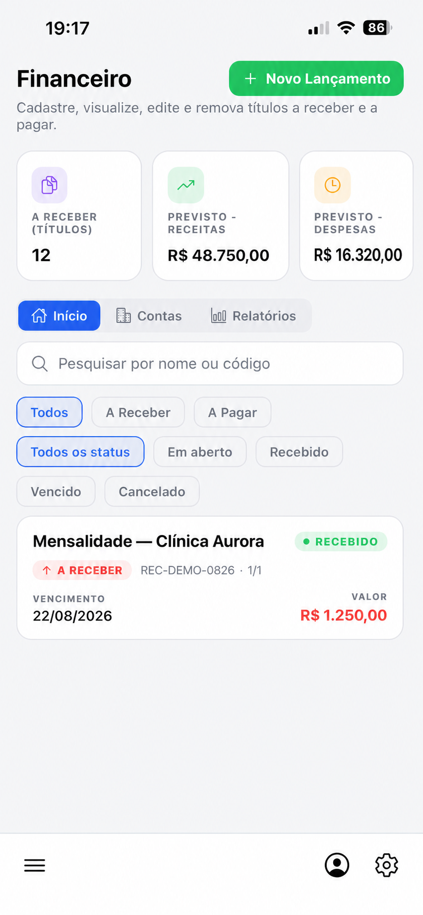 Aplicativo Núclea com gestão financeira e dados fictícios